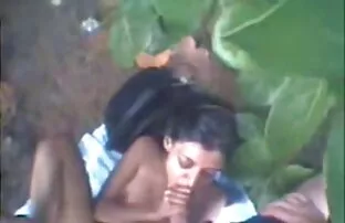 XXX 彼は小さな会員を持つ牧師を見つけました 女性 に 優しい えろ