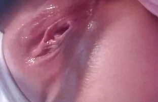XXX 娘メーカーのメンバーとこの中に非公式の渡す涙 女性 用 えろ