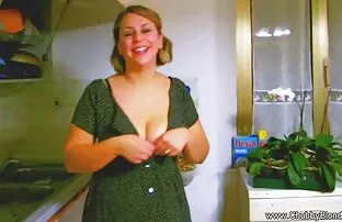 XXX 私は私の娘をディルドで自慰行為から分離することに決めました え ろ 動画 女子