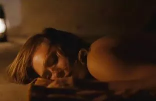 XXX 私は私の顔にメイクの代わりに実行します。 えろ 無料 女子