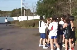 XXX 酔っぱらって腐って、彼女はギャングを求めた 女性 でも えろ