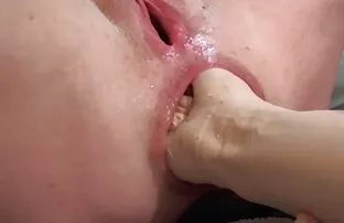 XXX 豊かなチューリップヨット二つの女の子の金髪の体 えろ 女性 むけ