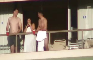 XXX お寿司と裸の女の子ください えろ 女性 でも 安心