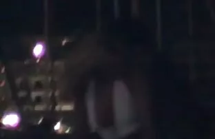 XXX 席に二つの愛するカップルとの関係で彼らのパートナーを変更します 無料 えろ 女性