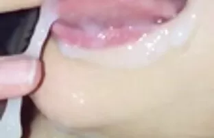 XXX 私はすべての穴にお尻プラグから友人とあなたのポイントを与えました えろ 動画 わたし が
