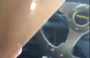 XXX 妻はあなたを見ていない間、あなたは溝の中で自分で忙しい妹を作ることができます 女性 でも 安心 えろ